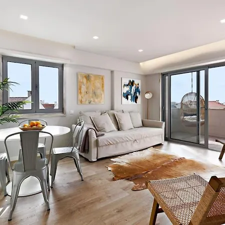 Central With Balcony Apartment Lissabon